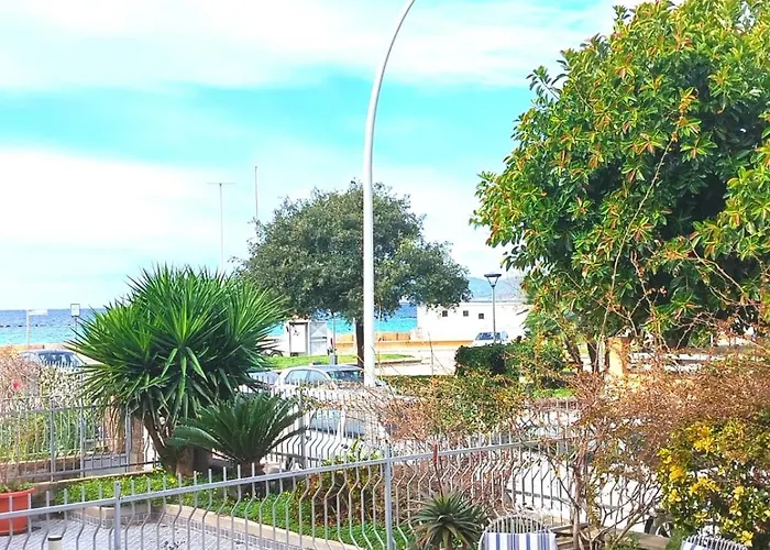 Appartamento Con Terrazza 50Mt Dal Mare